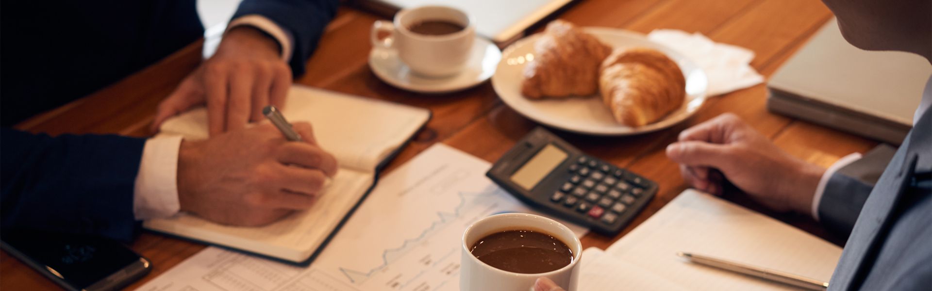 Финансовая модель кафе и ресторана: фундамент прибыльного бизнеса