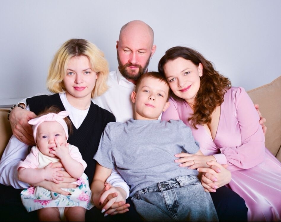 Секреты семейной синхронности: интервью Велигора и Аллы Ястребъ-Тихоновых о бизнесе, который растёт вместе с семьёй